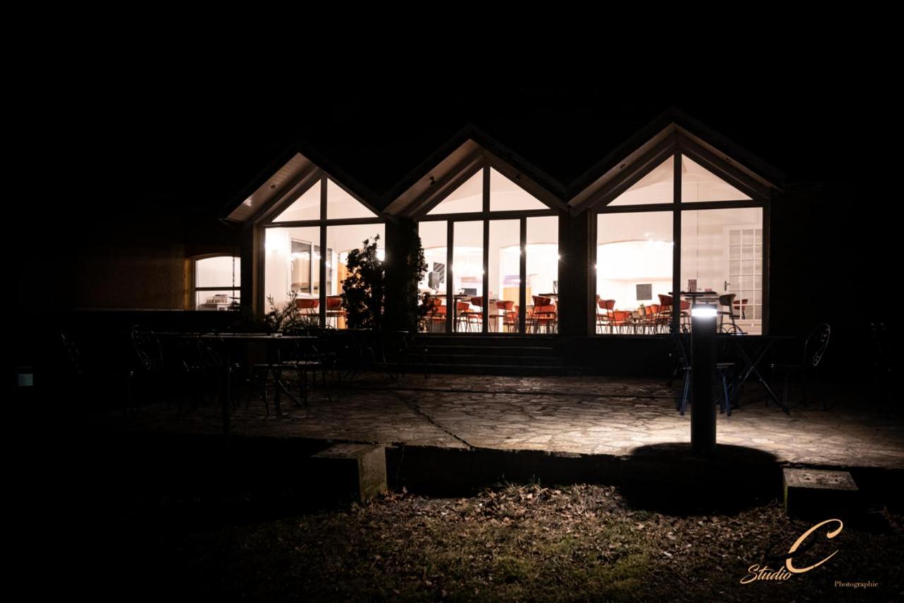 Hotel Causse Comtal Rodez, The Originals Relais Gages-le-Haut Екстер'єр фото
