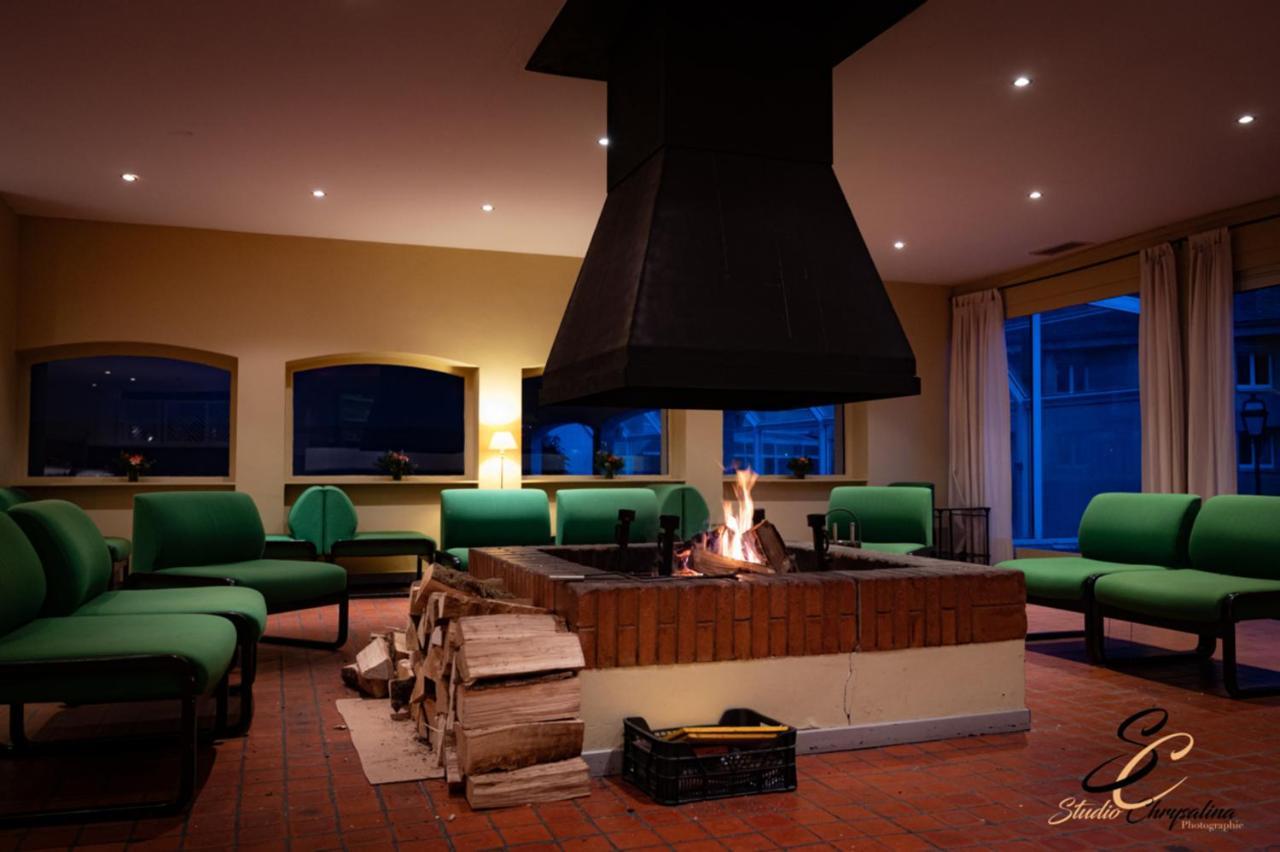 Hotel Causse Comtal Rodez, The Originals Relais Gages-le-Haut Екстер'єр фото